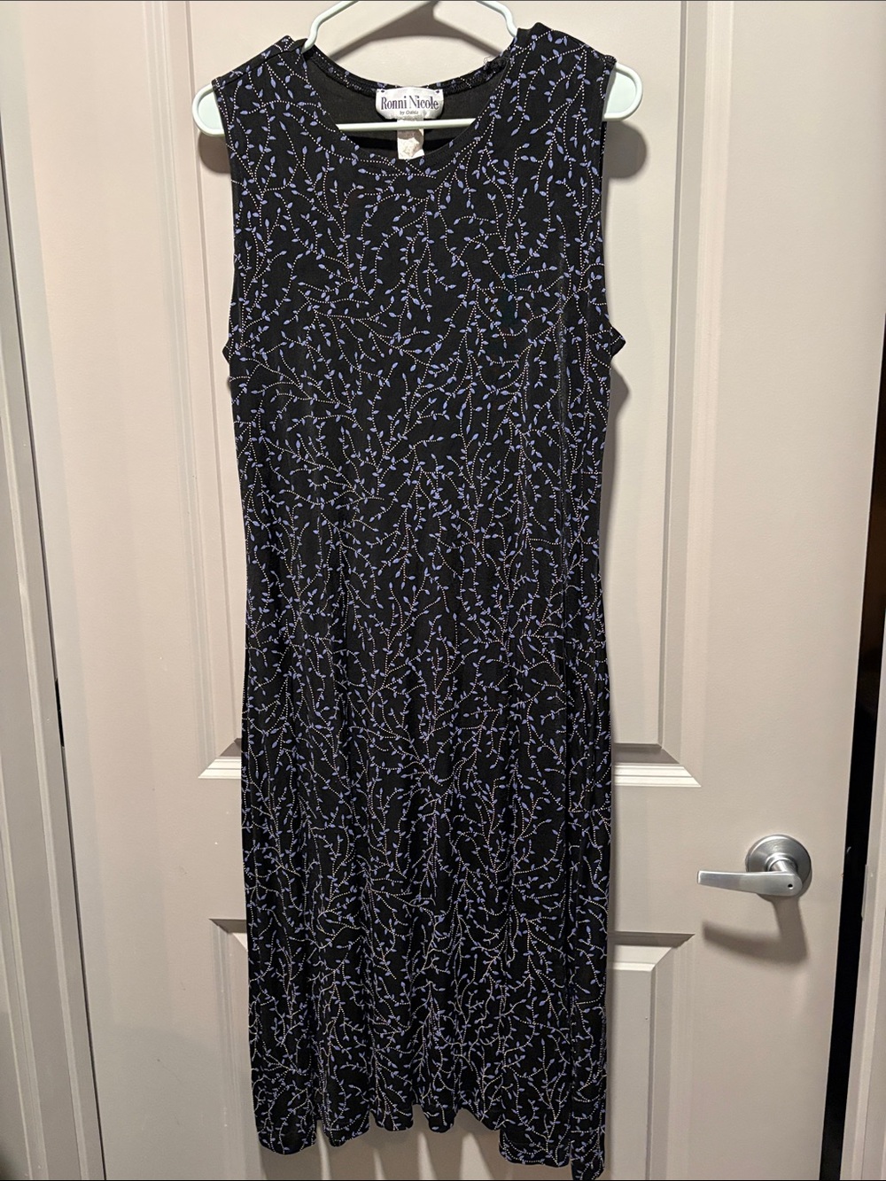 Ronni Nicole Black Lavender Midi Dress 16 Sleeveless Travel A-Line